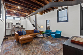 Riverfront Loft-Private Roof Deck-Parking-P204
